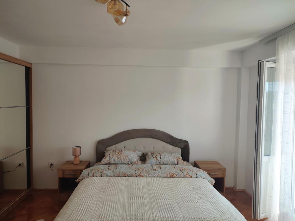 Apartman Dbb Nikšić Buitenkant foto